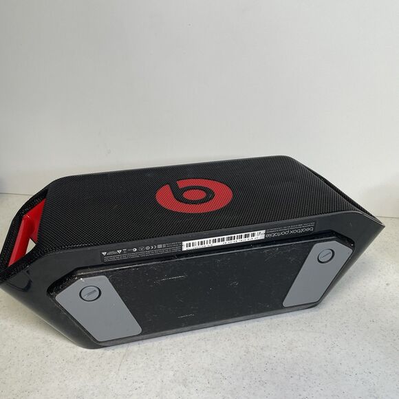 Beats by Dr. Dre Beatbox iPod Speaker - Picture 7 of 7